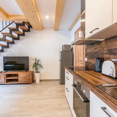 Apartmaji Mm * ボーヒニ